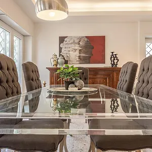 Apartment Ginevra Luxury New Classic Close Vatican, Rome